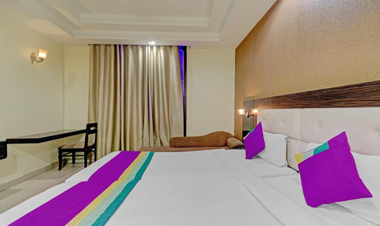 โฮเต็ล ไลต์เฮาส์ Hotel อัครา ภายนอก รูปภาพ
