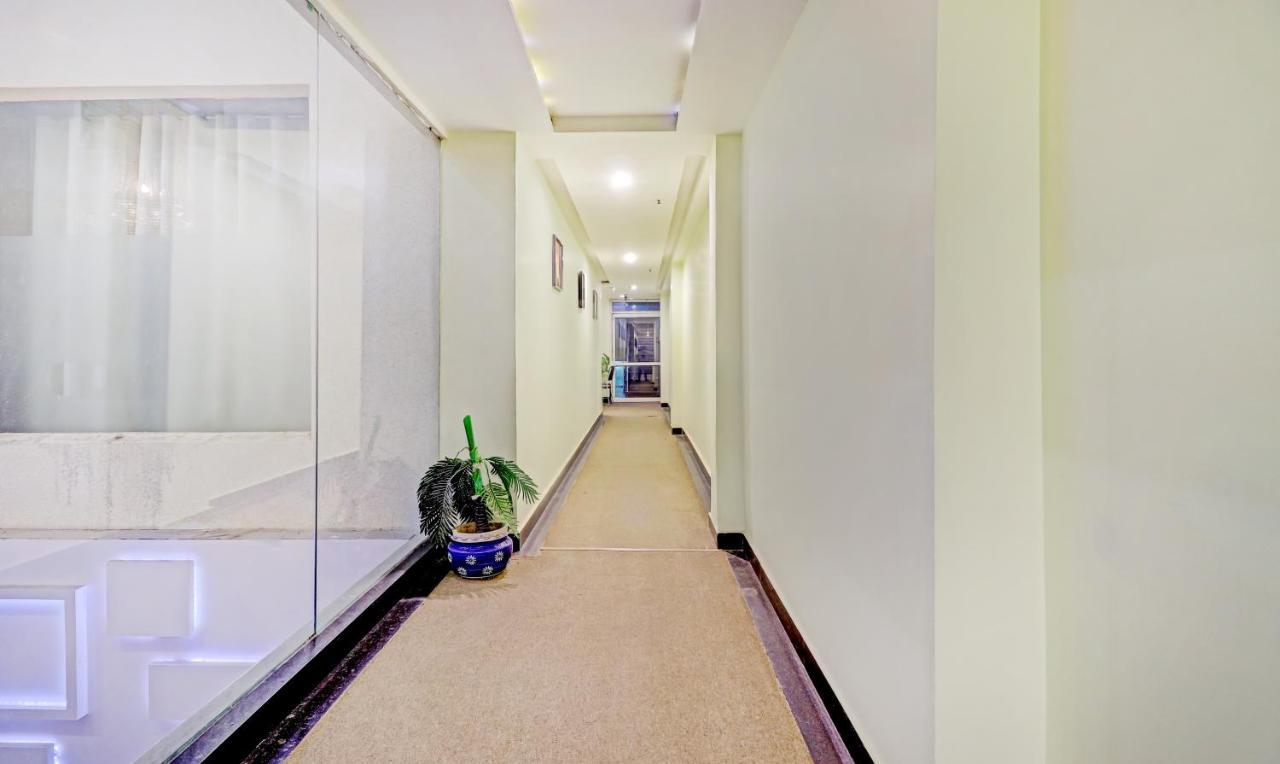โฮเต็ล ไลต์เฮาส์ Hotel อัครา ภายนอก รูปภาพ