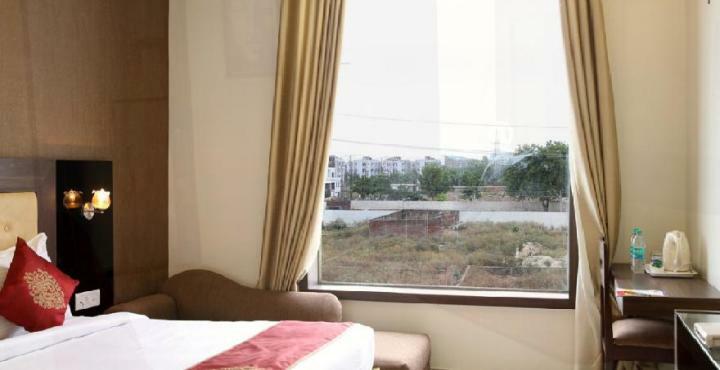 โฮเต็ล ไลต์เฮาส์ Hotel อัครา ภายนอก รูปภาพ